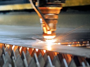 ¿Qué materiales son adecuados para la máquina de corte por láser de metal?
