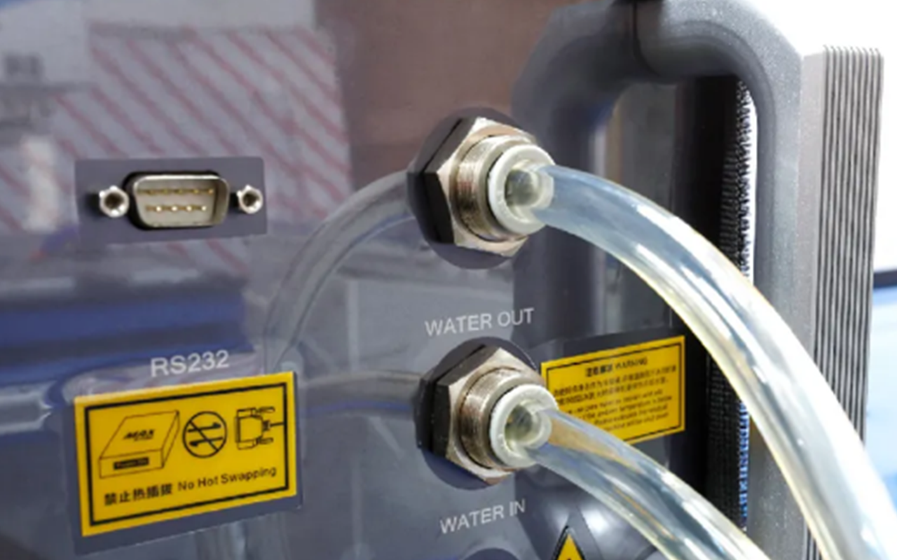 fuente de l&aacute;ser de fibra