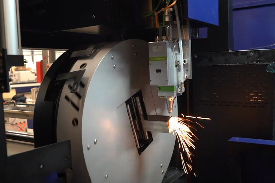 titanio cortado con l&aacute;ser