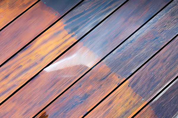 Eliminaci&oacute;n de pintura con l&aacute;ser de madera.