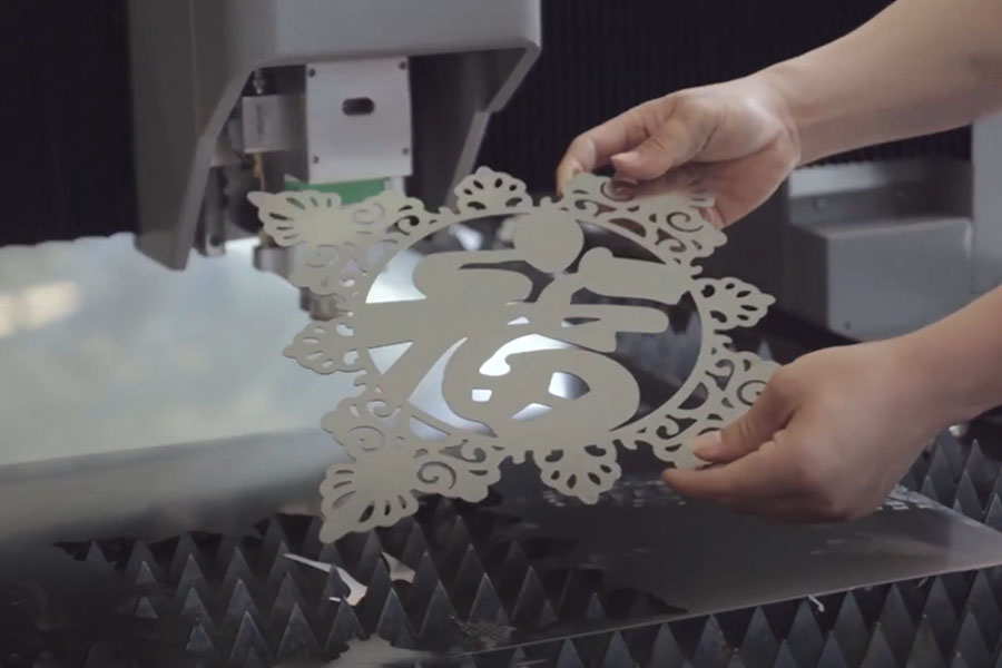 mesa de corte por l&aacute;ser de fibra