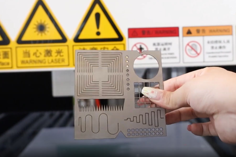 corte por l&aacute;ser de metales