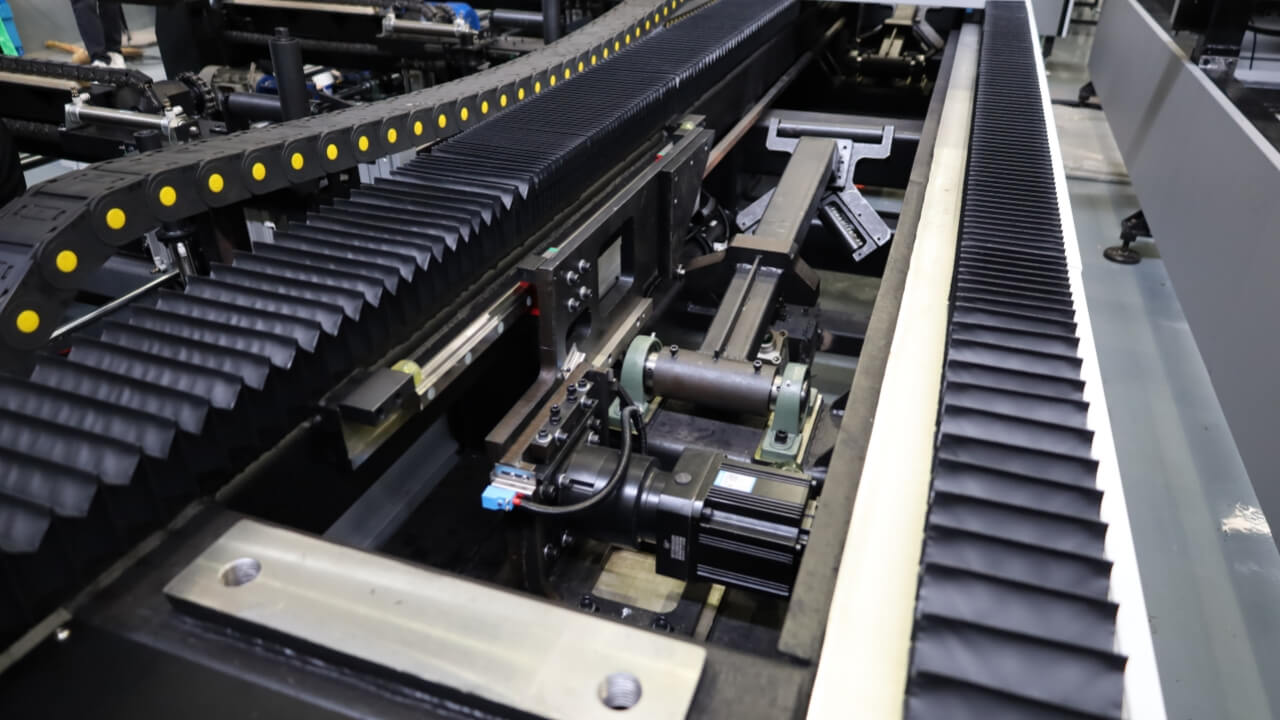  Transmisión de piñón y cremallera 