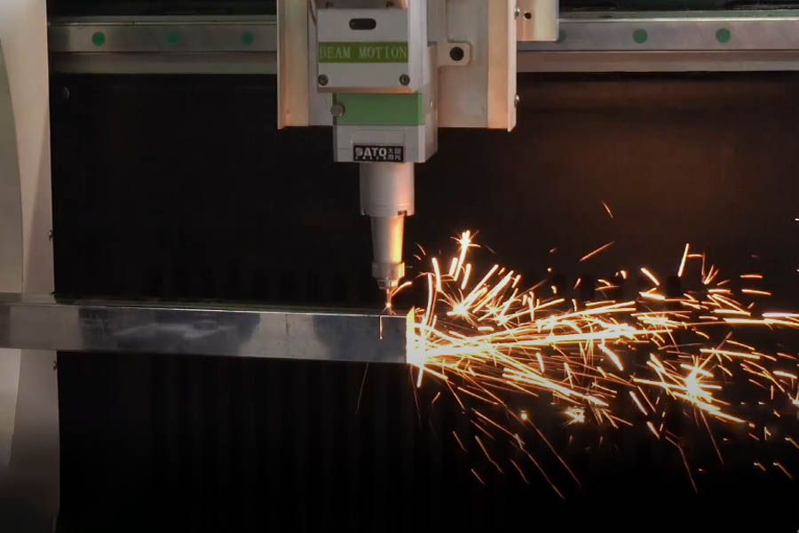 corte con l&aacute;ser metal-corte de metales con l&aacute;ser