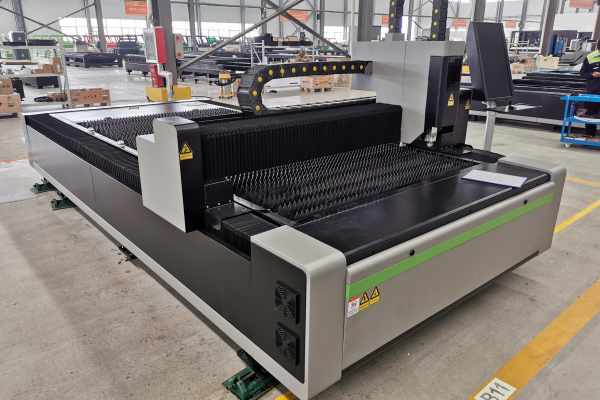 m&aacute;quina de corte por l&aacute;ser de fibra