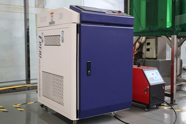 m&aacute;quina de soldadura l&aacute;ser