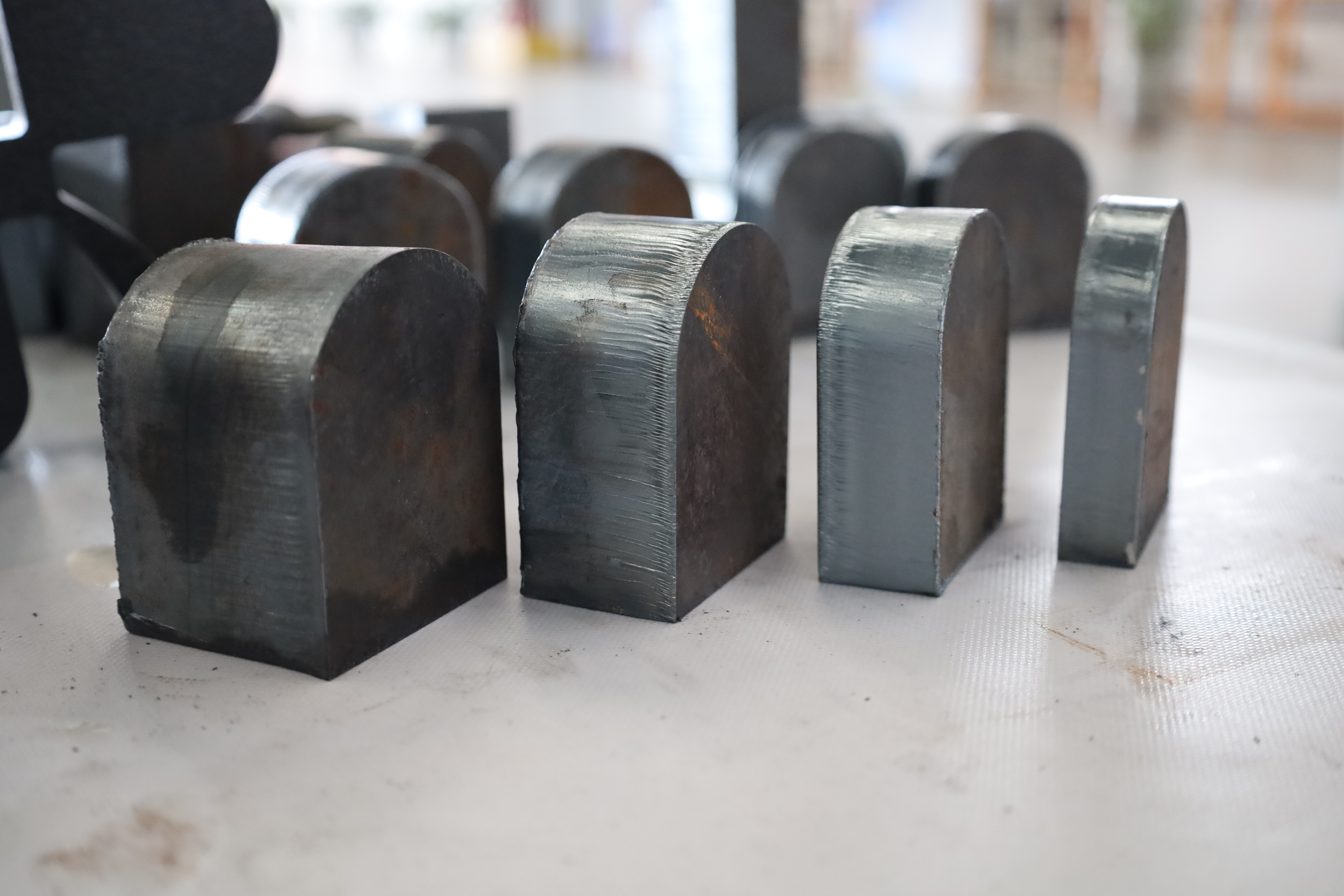 Cómo elegir su compañero de trabajo: máquina de corte por láser